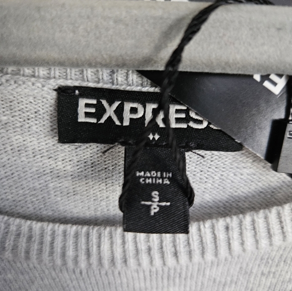 Express Size S cropped sweater NWT - Picture 3 of 5